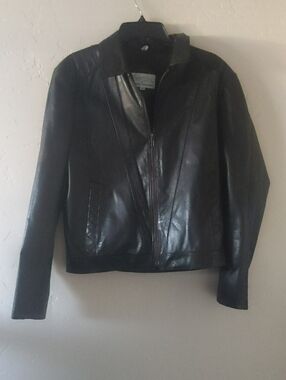 Classic Black Leather Zip-Front Women's Jacket